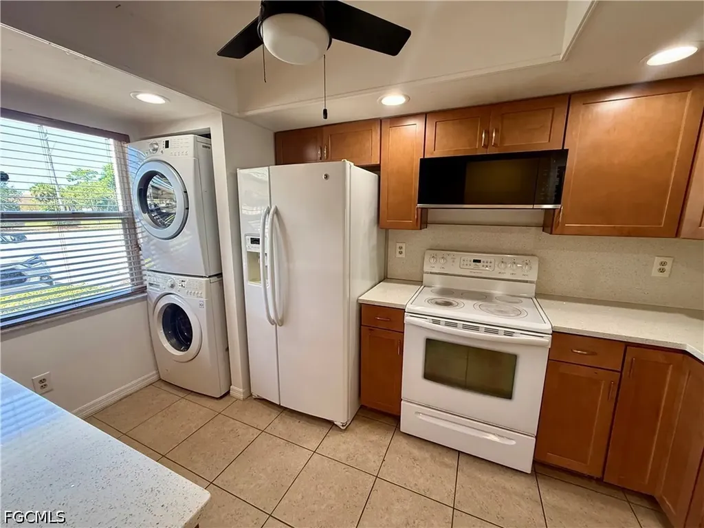 1429 Cape Coral Parkway W Cape Coral FL 33914