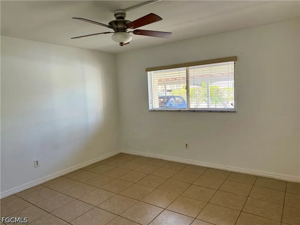 1429 Cape Coral Parkway W Cape Coral FL 33914