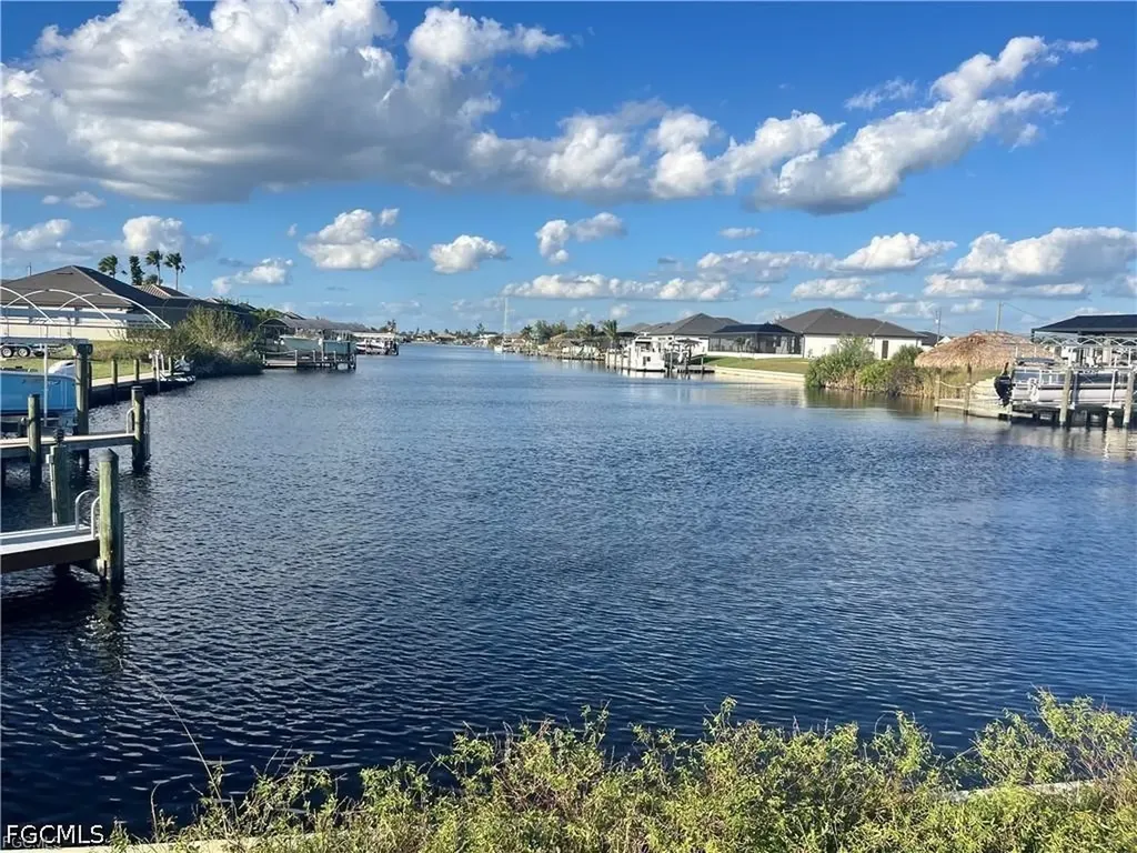 4103 NW 12th Street Cape Coral FL 33993
