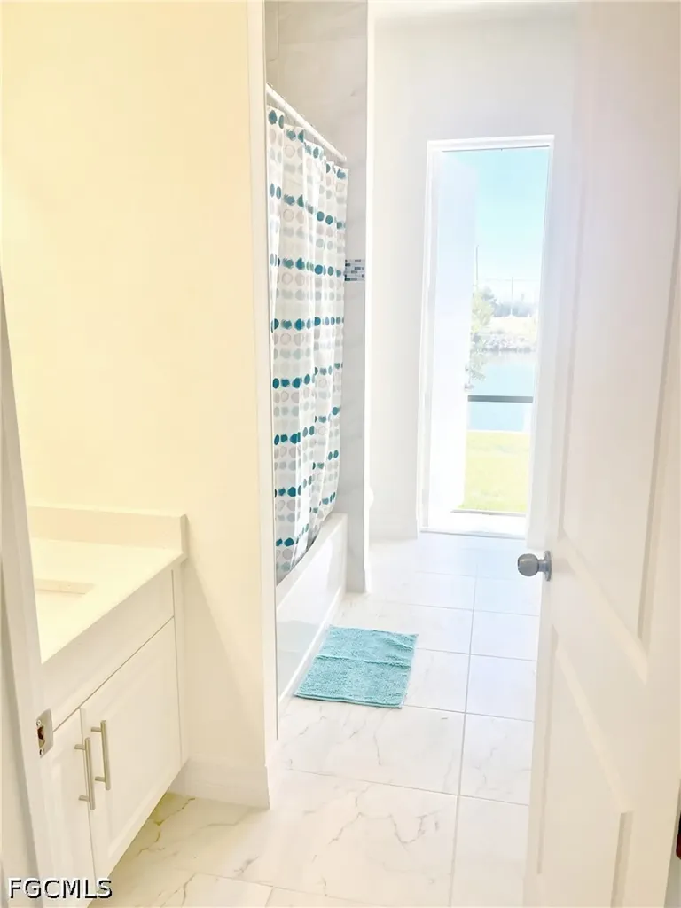 2742 NW 10th Street Cape Coral FL 33993