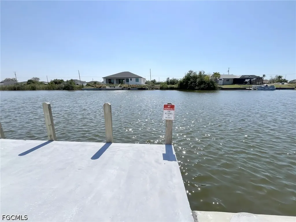 2742 NW 10th Street Cape Coral FL 33993