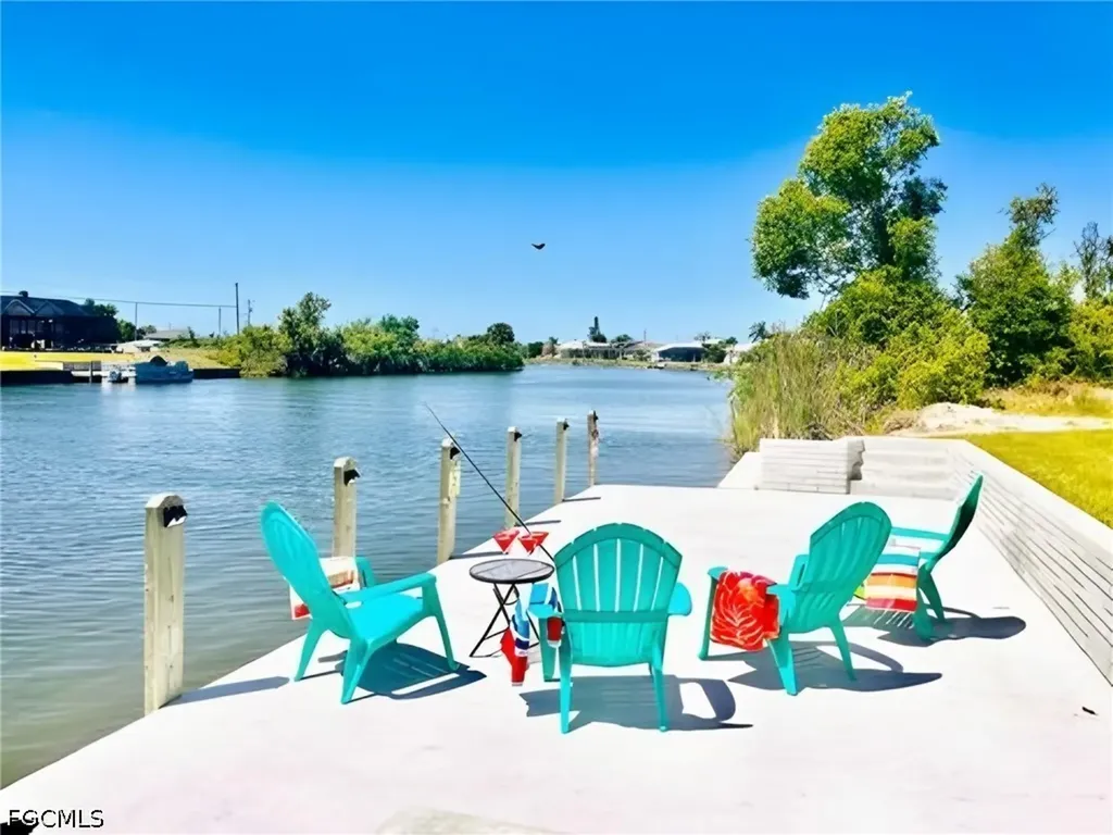 2742 NW 10th Street Cape Coral FL 33993