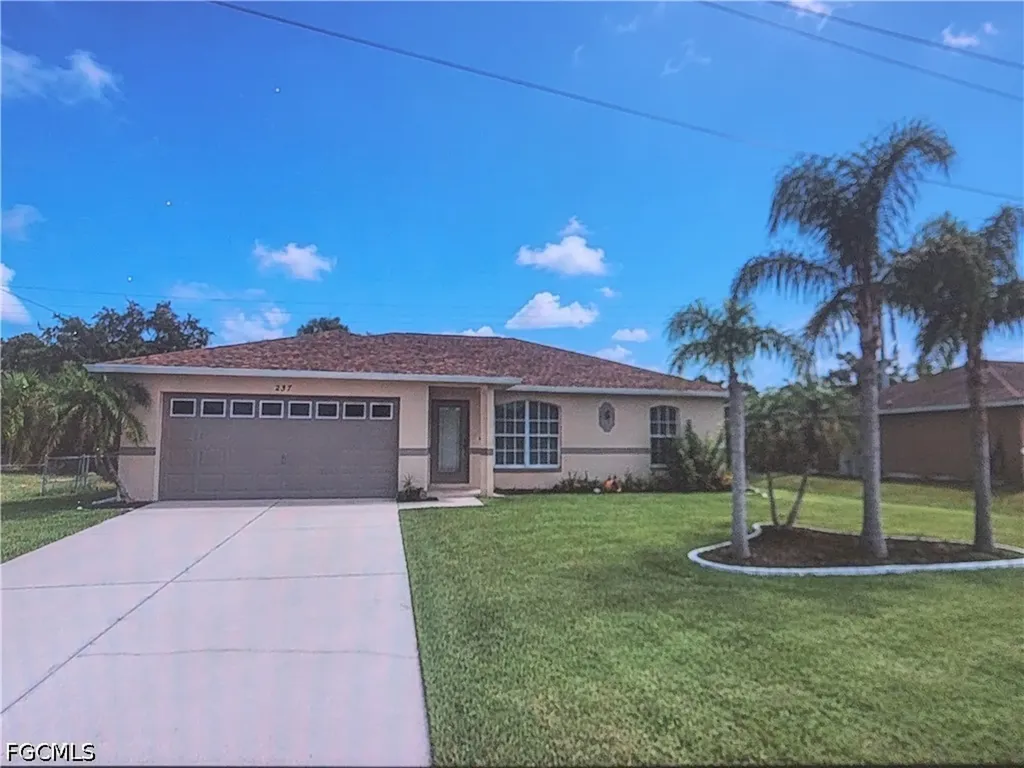 237 Rue Labonne Road Fort Myers FL 33913