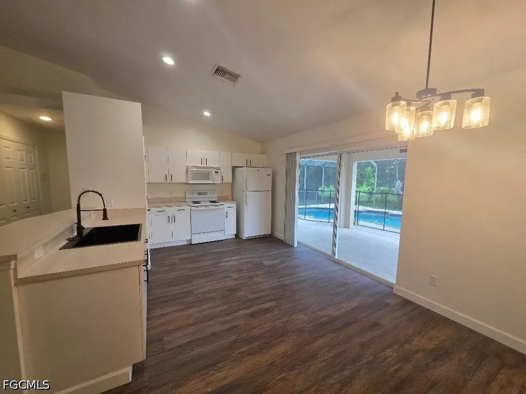 237 Rue Labonne Road Fort Myers FL 33913