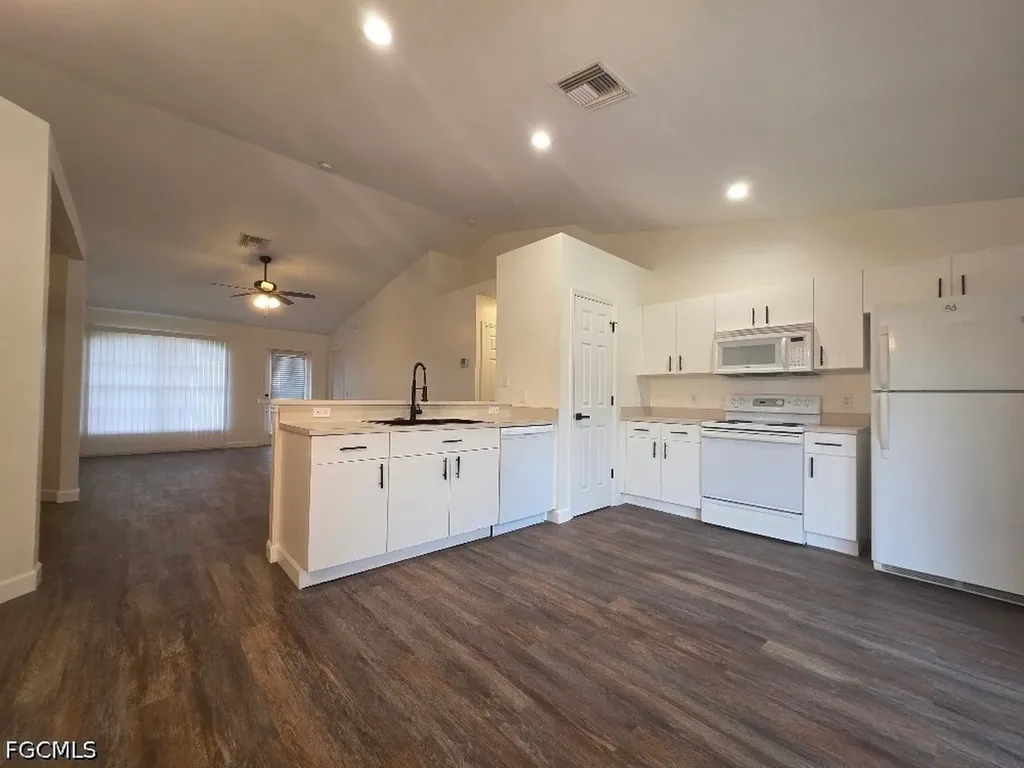 237 Rue Labonne Road Fort Myers FL 33913