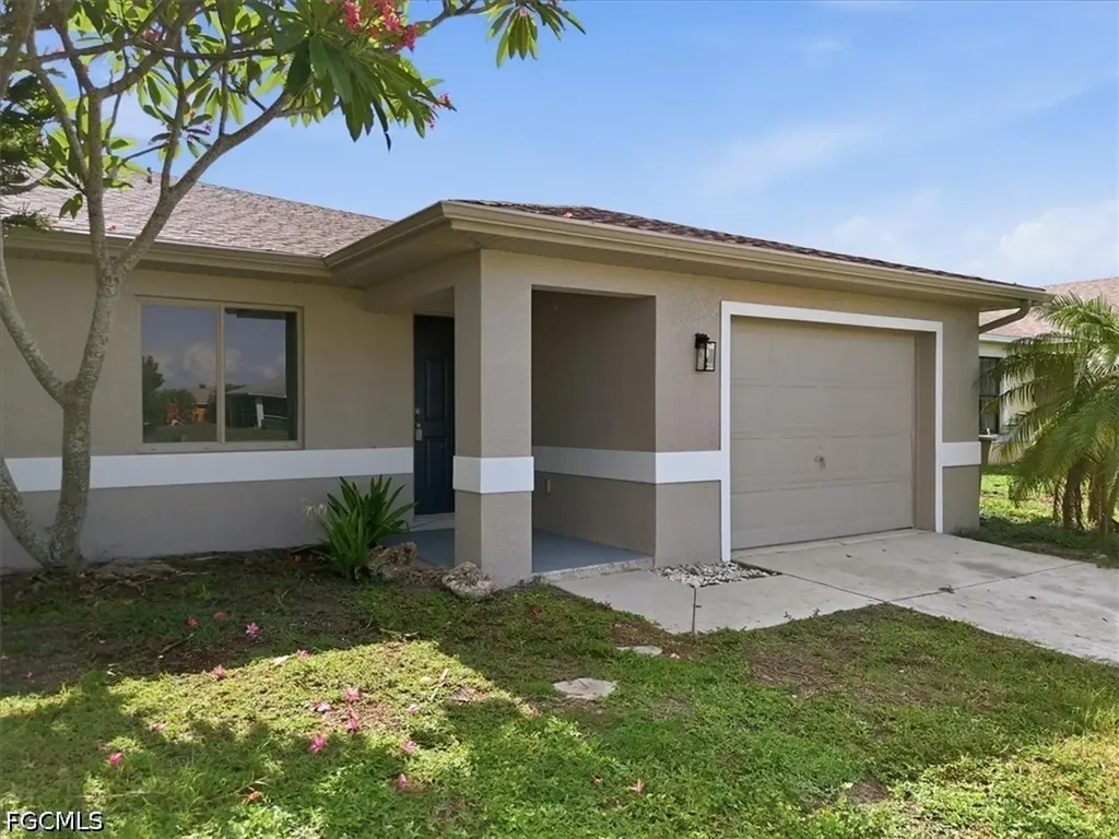 912 SE 6th Court Cape Coral FL 33990