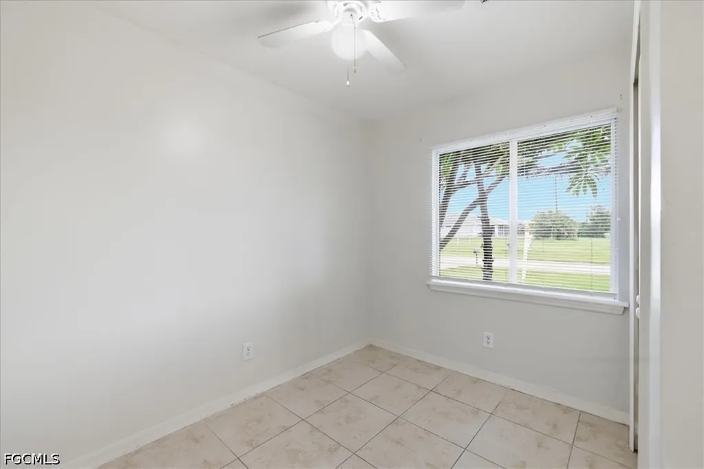 912 SE 6th Court Cape Coral FL 33990