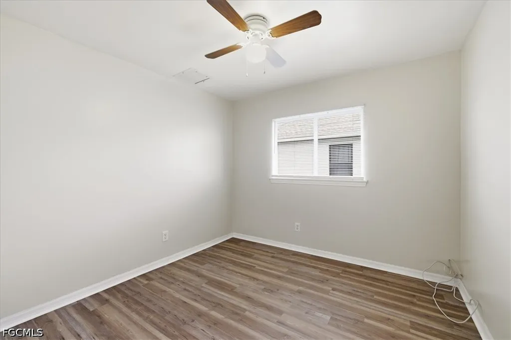 912 SE 6th Court Cape Coral FL 33990