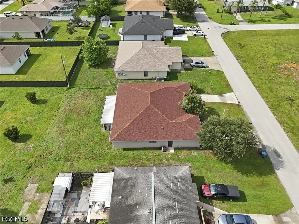 912 SE 6th Court Cape Coral FL 33990
