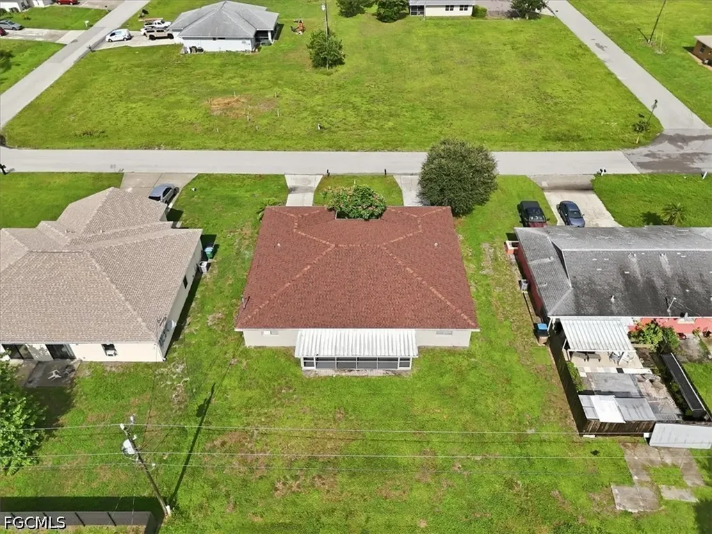 912 SE 6th Court Cape Coral FL 33990