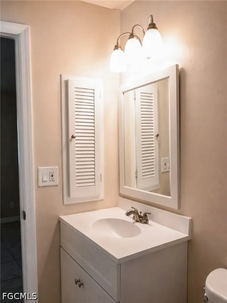 4131 Skyline Boulevard Cape Coral FL 33914
