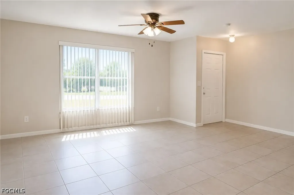 4131 Skyline Boulevard Cape Coral FL 33914