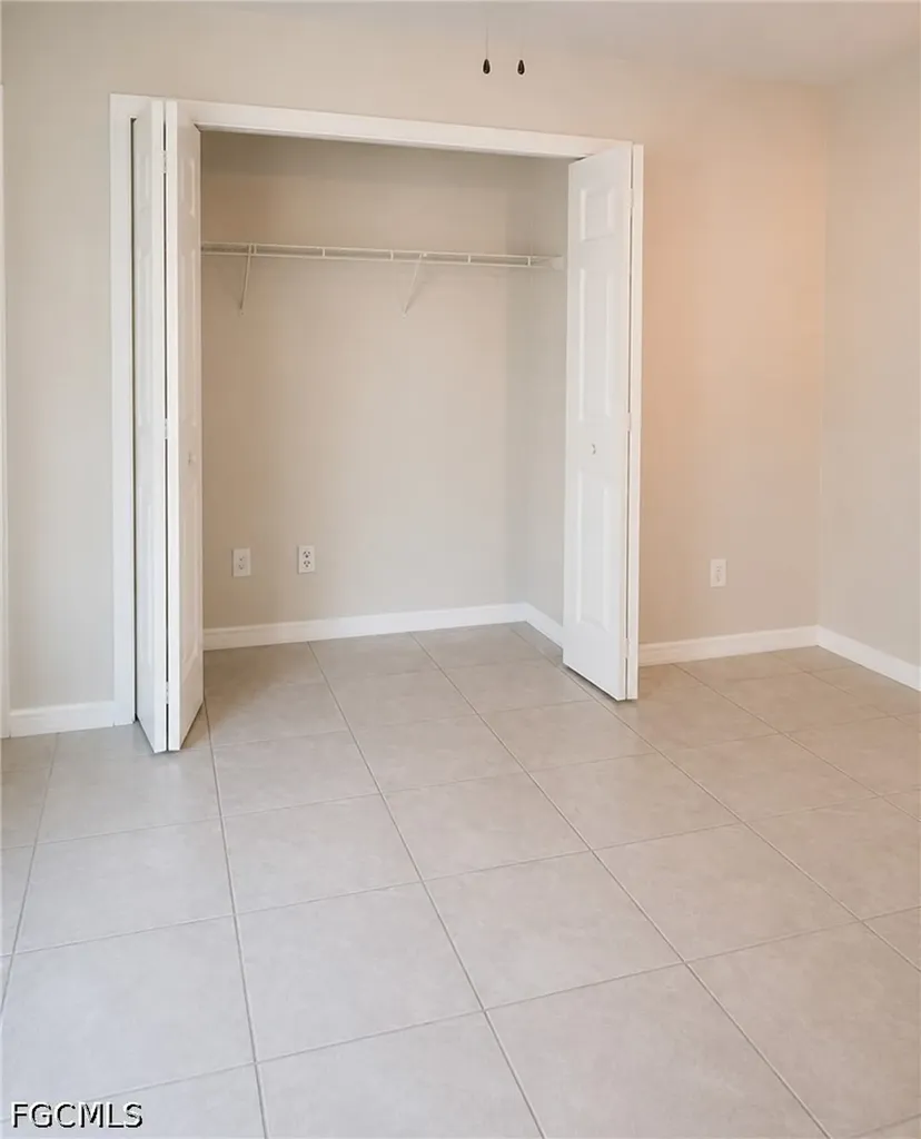 4131 Skyline Boulevard Cape Coral FL 33914