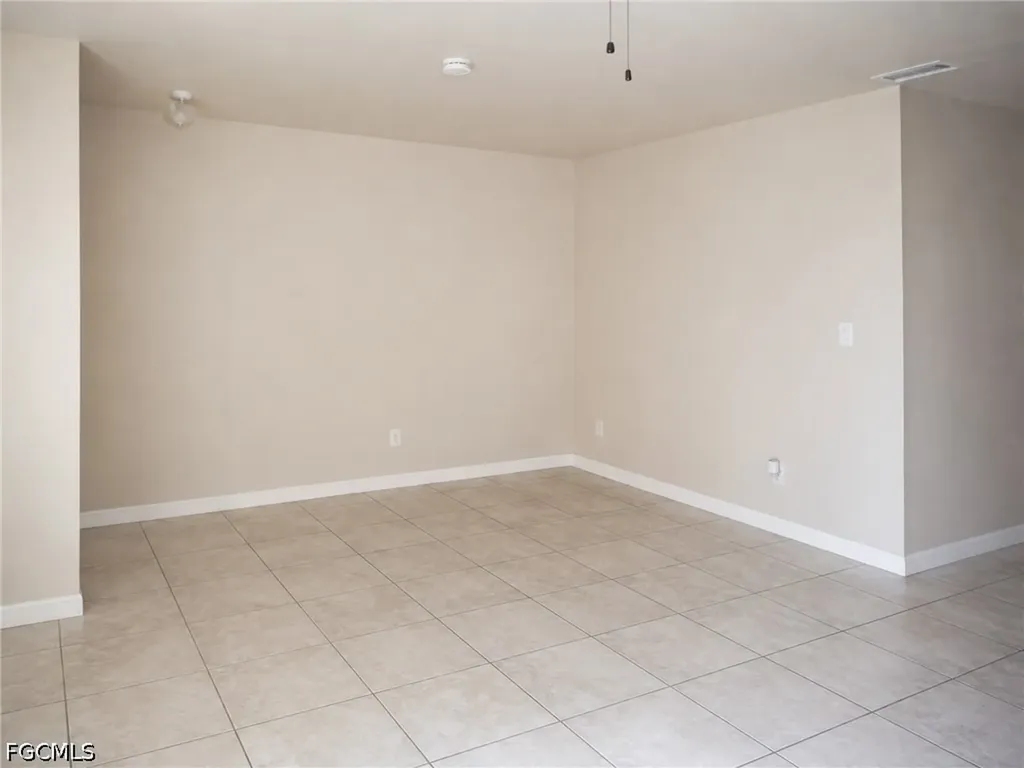 4131 Skyline Boulevard Cape Coral FL 33914