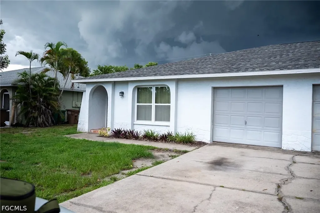 4131 Skyline Boulevard Cape Coral FL 33914