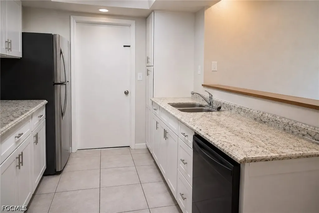 4131 Skyline Boulevard Cape Coral FL 33914