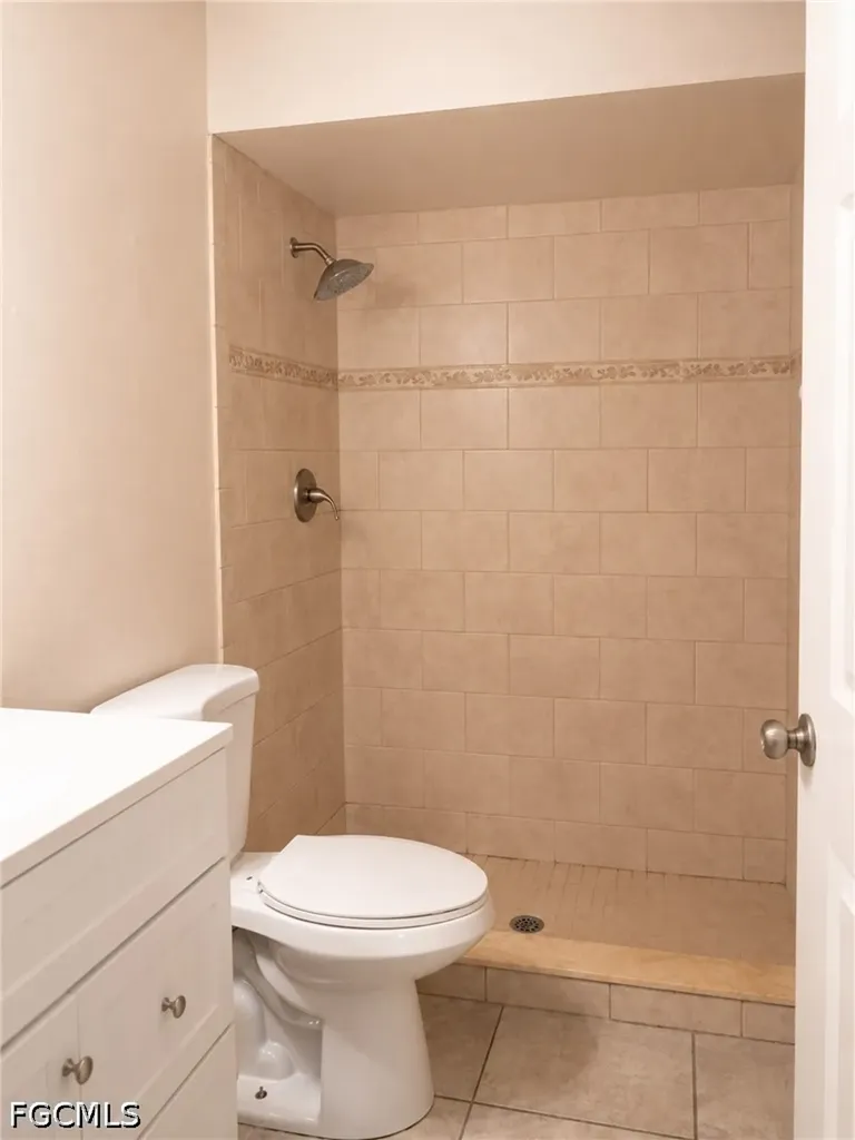 4131 Skyline Boulevard Cape Coral FL 33914