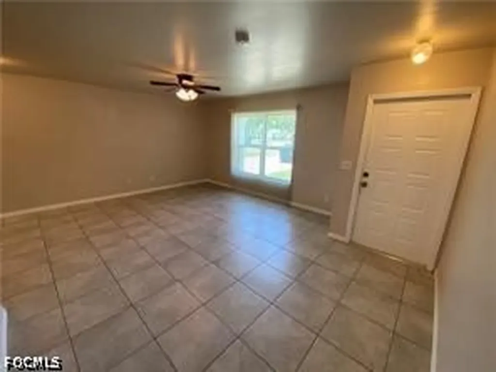 4131 Skyline Boulevard Cape Coral FL 33914