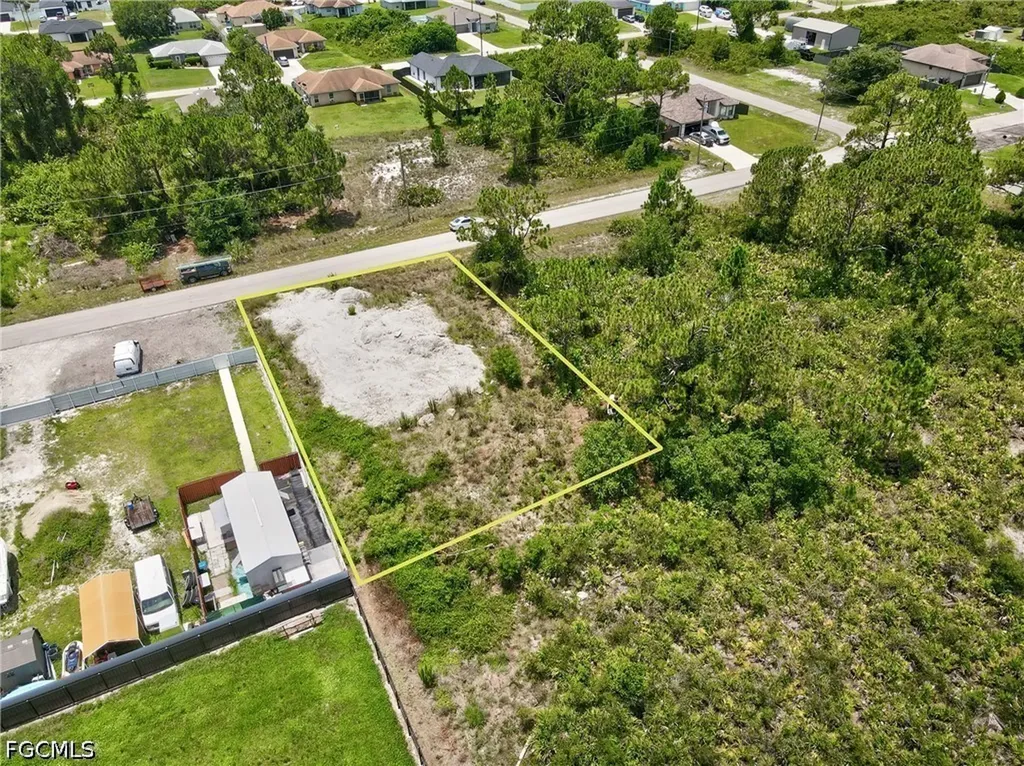 2612 25th Street SW Lehigh Acres FL 33976