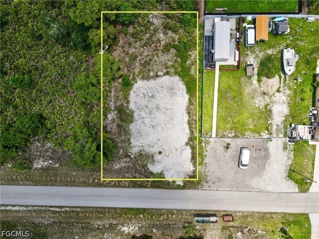 2612 25th Street SW Lehigh Acres FL 33976