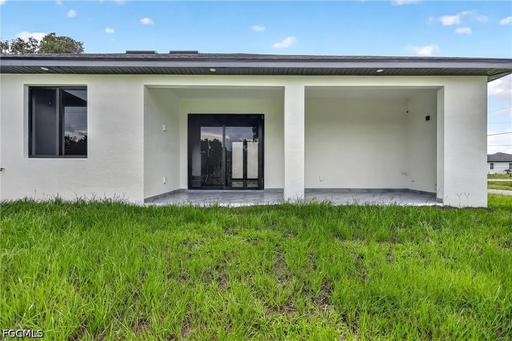 2701 28th Street SW Lehigh Acres FL 33976
