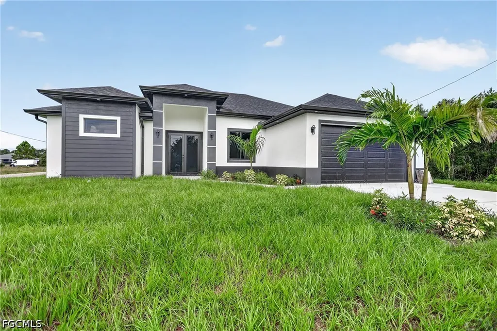 2701 28th Street SW Lehigh Acres FL 33976