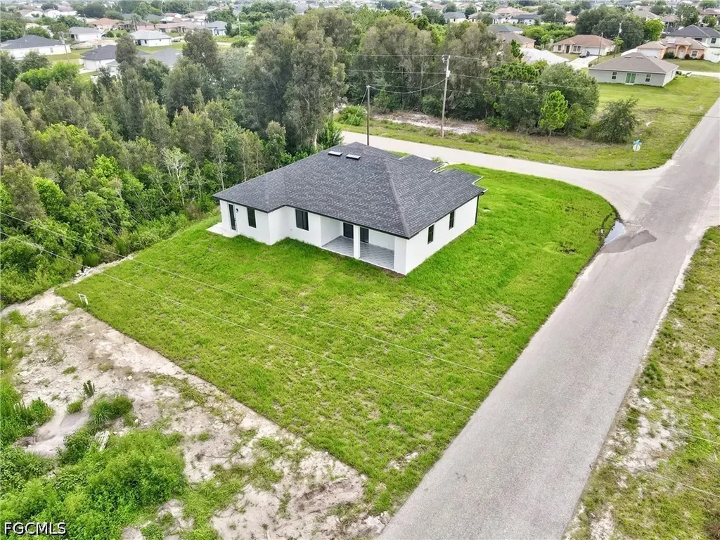 2701 28th Street SW Lehigh Acres FL 33976