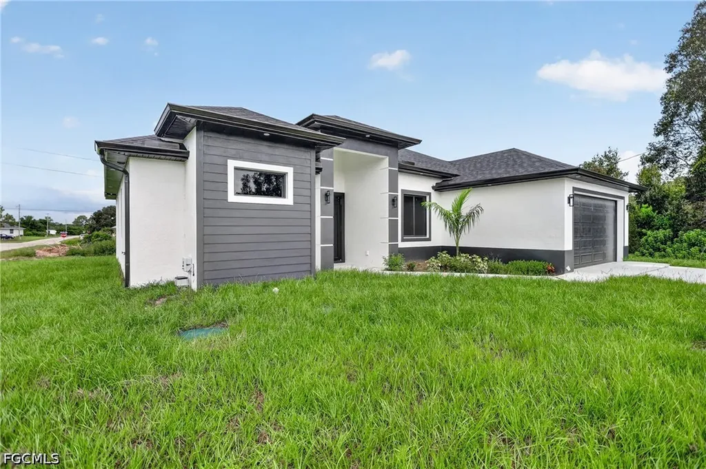 2701 28th Street SW Lehigh Acres FL 33976