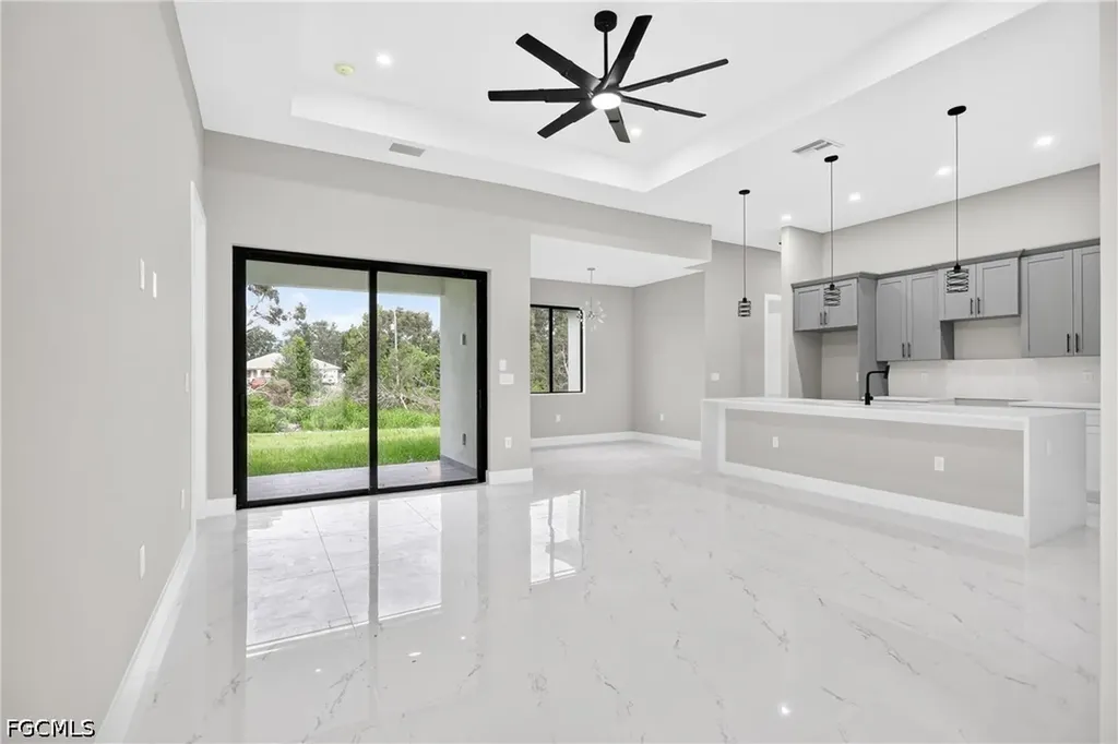 2701 28th Street SW Lehigh Acres FL 33976