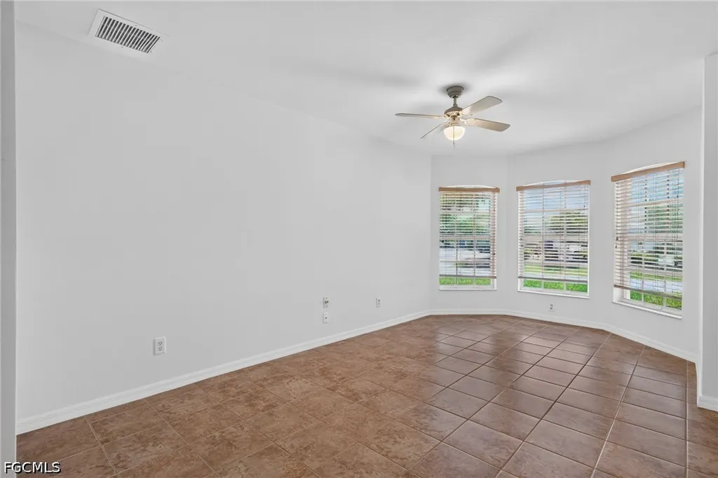 1702 SW 1st Avenue Cape Coral FL 33991