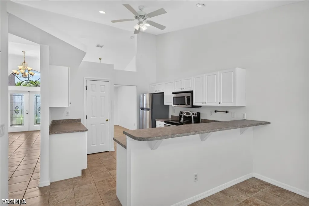 1702 SW 1st Avenue Cape Coral FL 33991