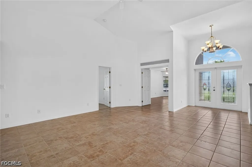 1702 SW 1st Avenue Cape Coral FL 33991