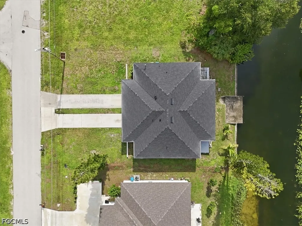 603 SE 7th Street Cape Coral FL 33990