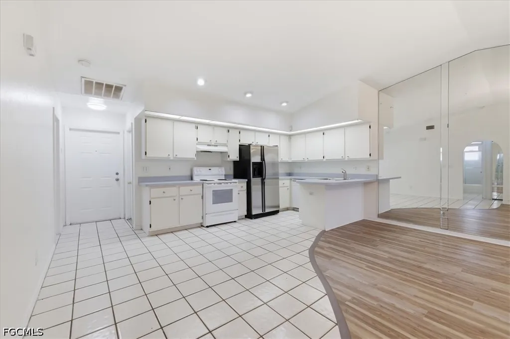 603 SE 7th Street Cape Coral FL 33990