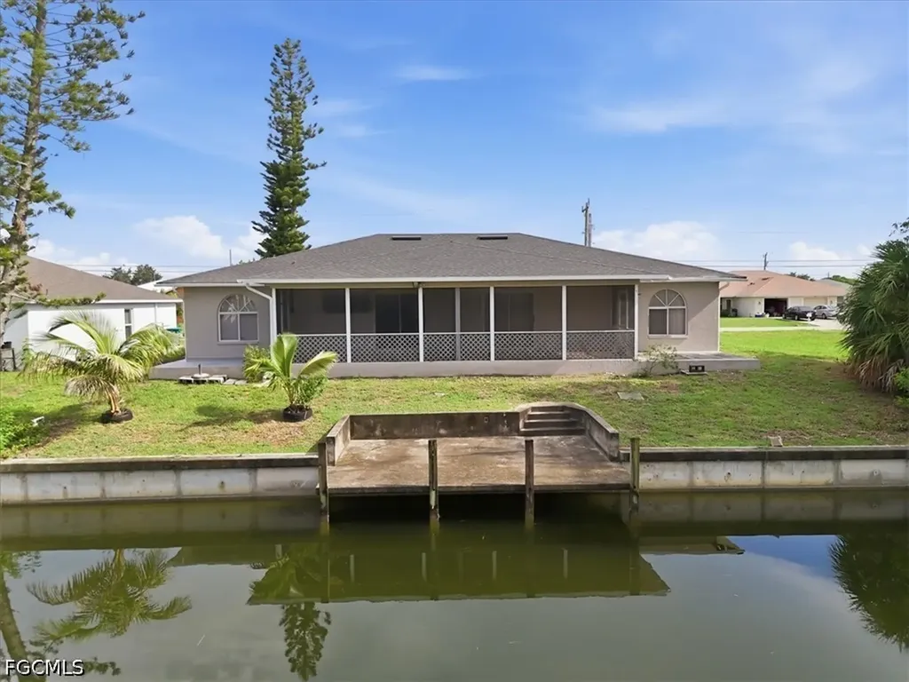 603 SE 7th Street Cape Coral FL 33990
