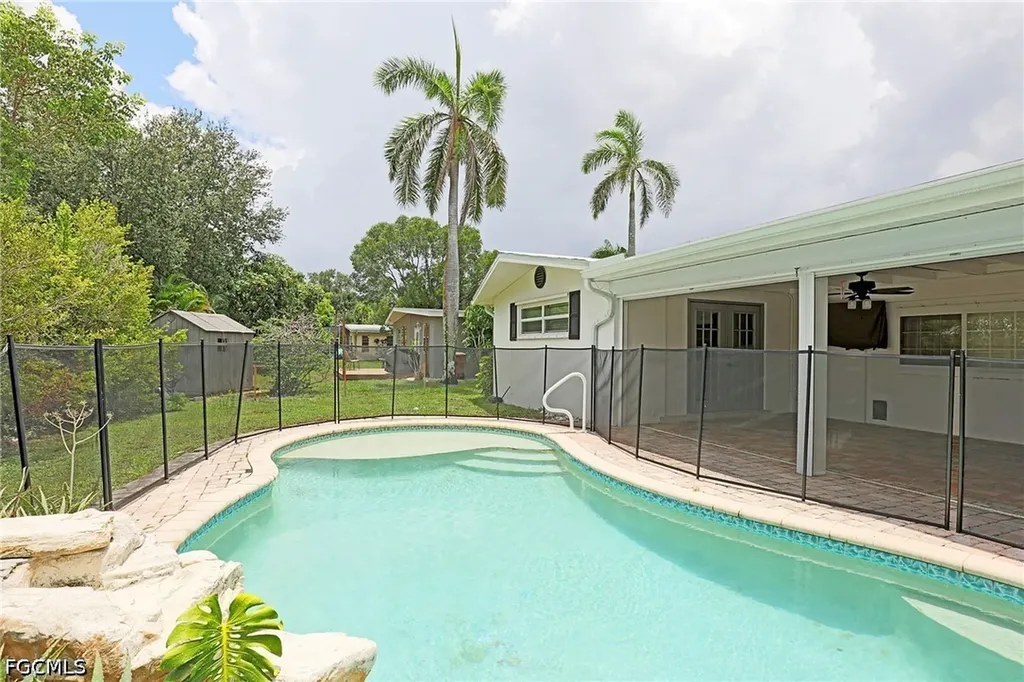 1353 Stadler Drive Fort Myers FL 33901