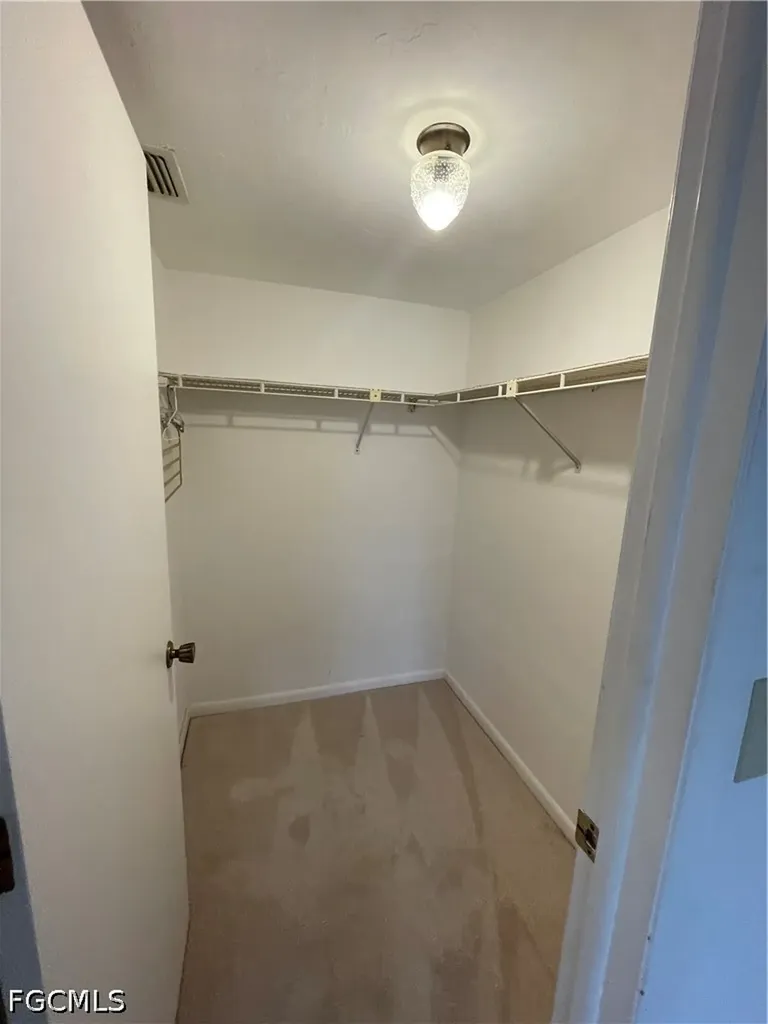 1615 SE 46th Lane Cape Coral FL 33904