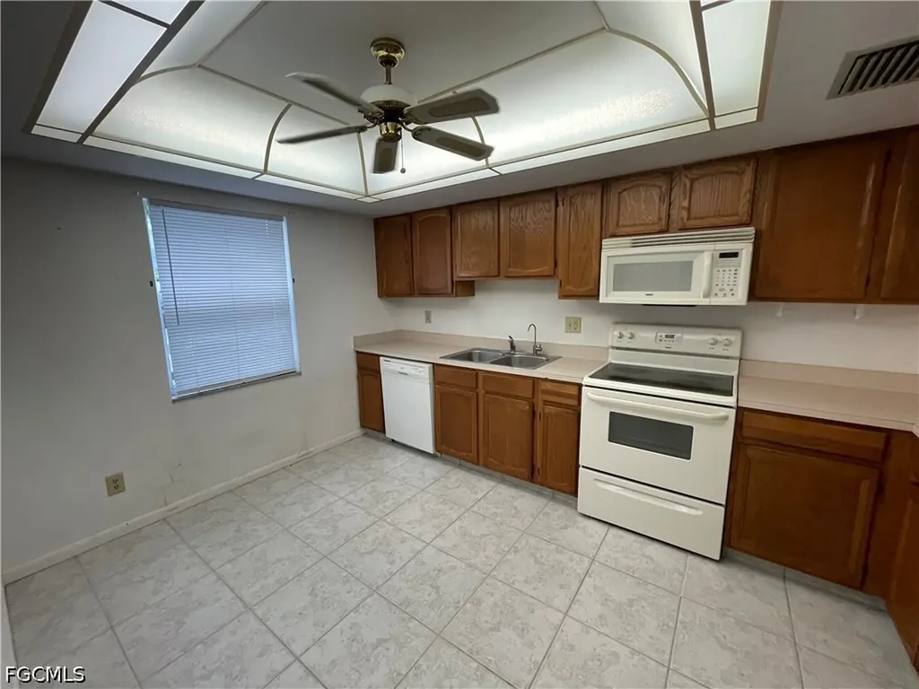 1615 SE 46th Lane Cape Coral FL 33904