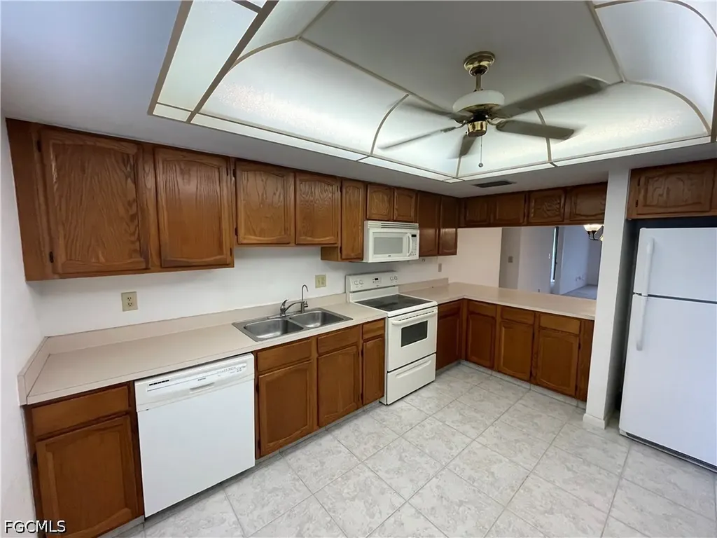 1615 SE 46th Lane Cape Coral FL 33904