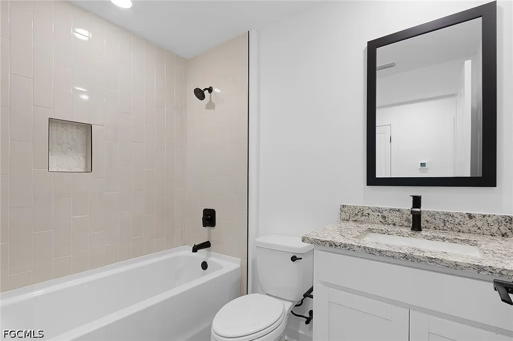 252 Lunette Street Fort Myers FL 33913
