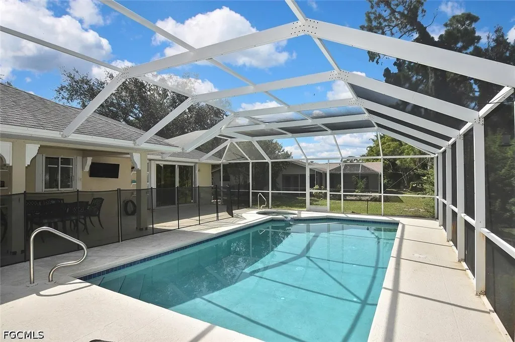 18674 Spruce Drive E Fort Myers FL 33967
