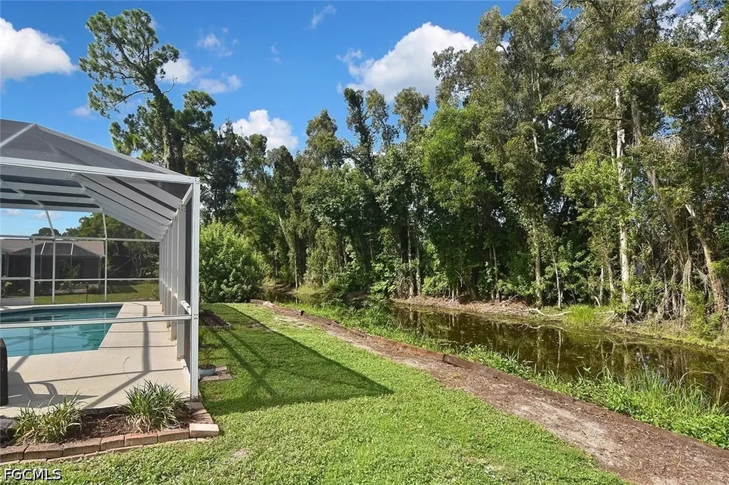 18674 Spruce Drive E Fort Myers FL 33967