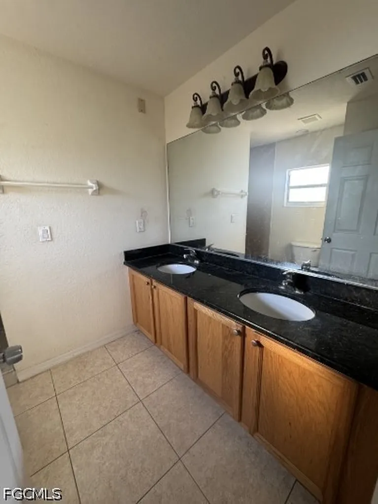 2602 24th Street SW Lehigh Acres FL 33976