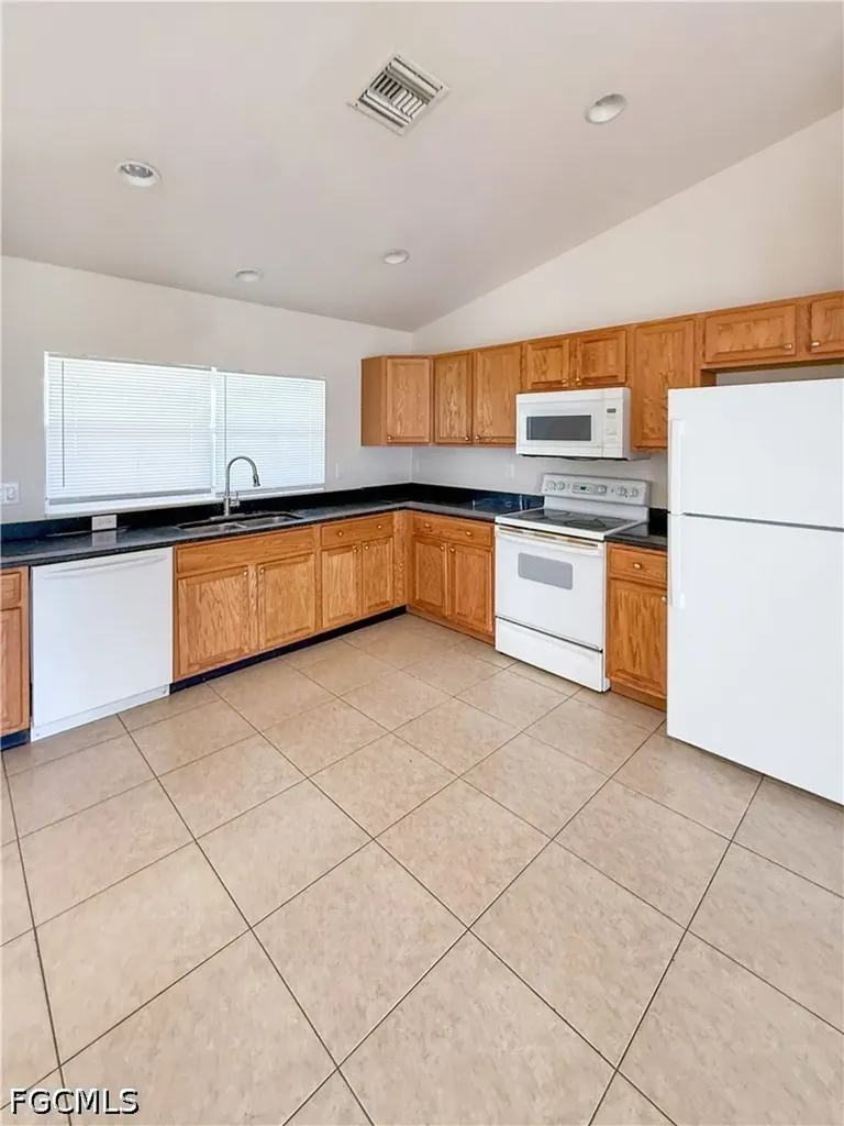 2602 24th Street SW Lehigh Acres FL 33976