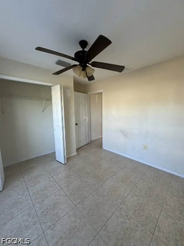 2602 24th Street SW Lehigh Acres FL 33976