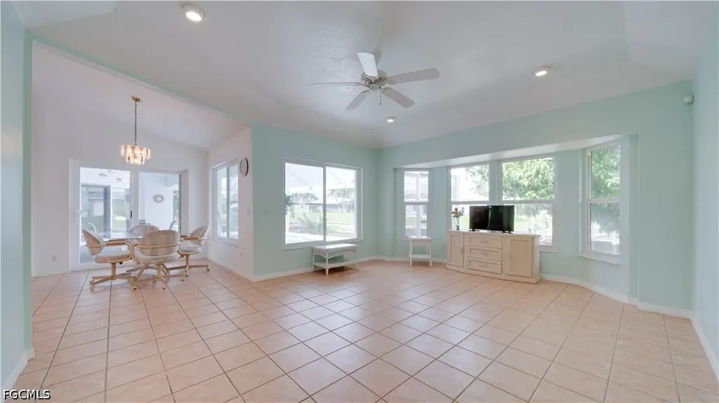 3902 SE 13th Avenue Cape Coral FL 33904