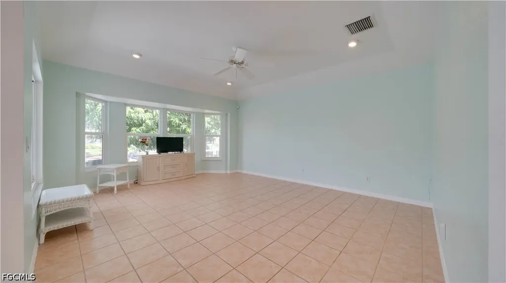 3902 SE 13th Avenue Cape Coral FL 33904
