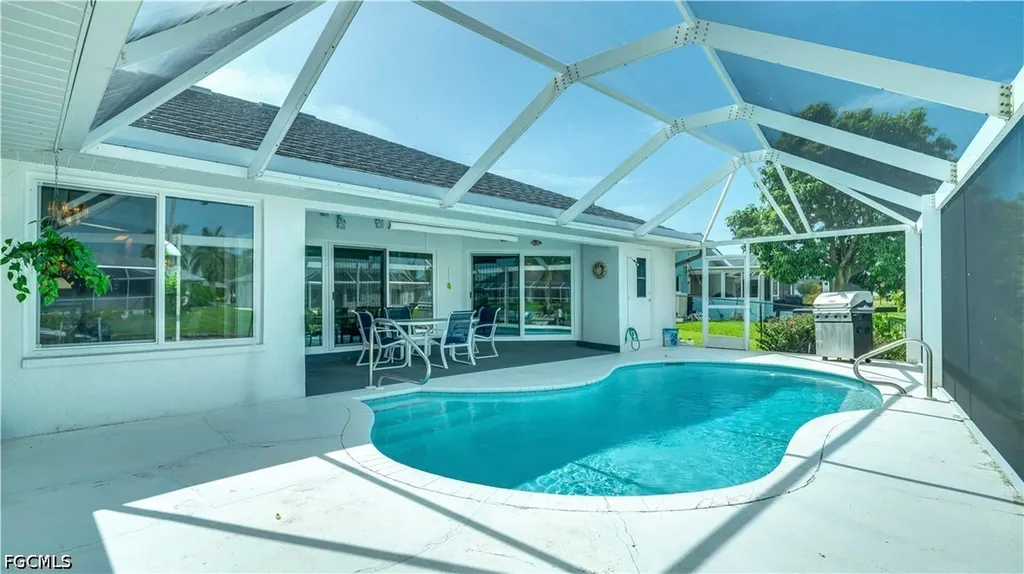 3902 SE 13th Avenue Cape Coral FL 33904