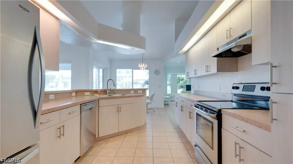 3902 SE 13th Avenue Cape Coral FL 33904