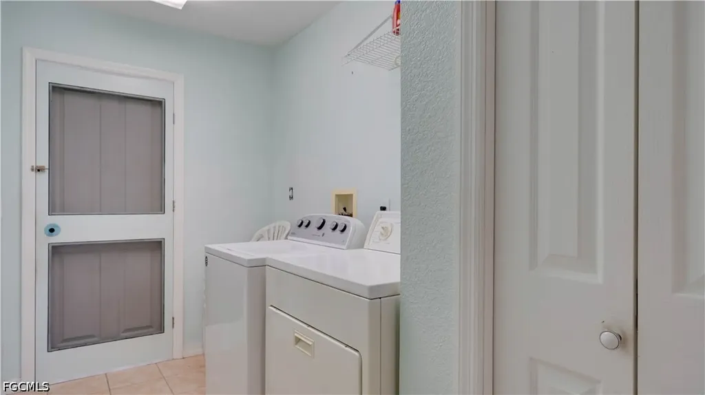 3902 SE 13th Avenue Cape Coral FL 33904